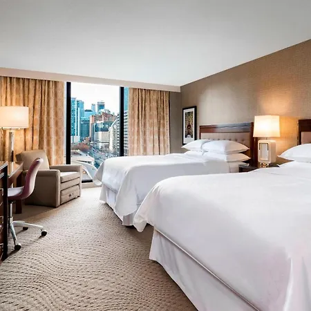 Sheraton Centre Toronto Hotel Exterior photo